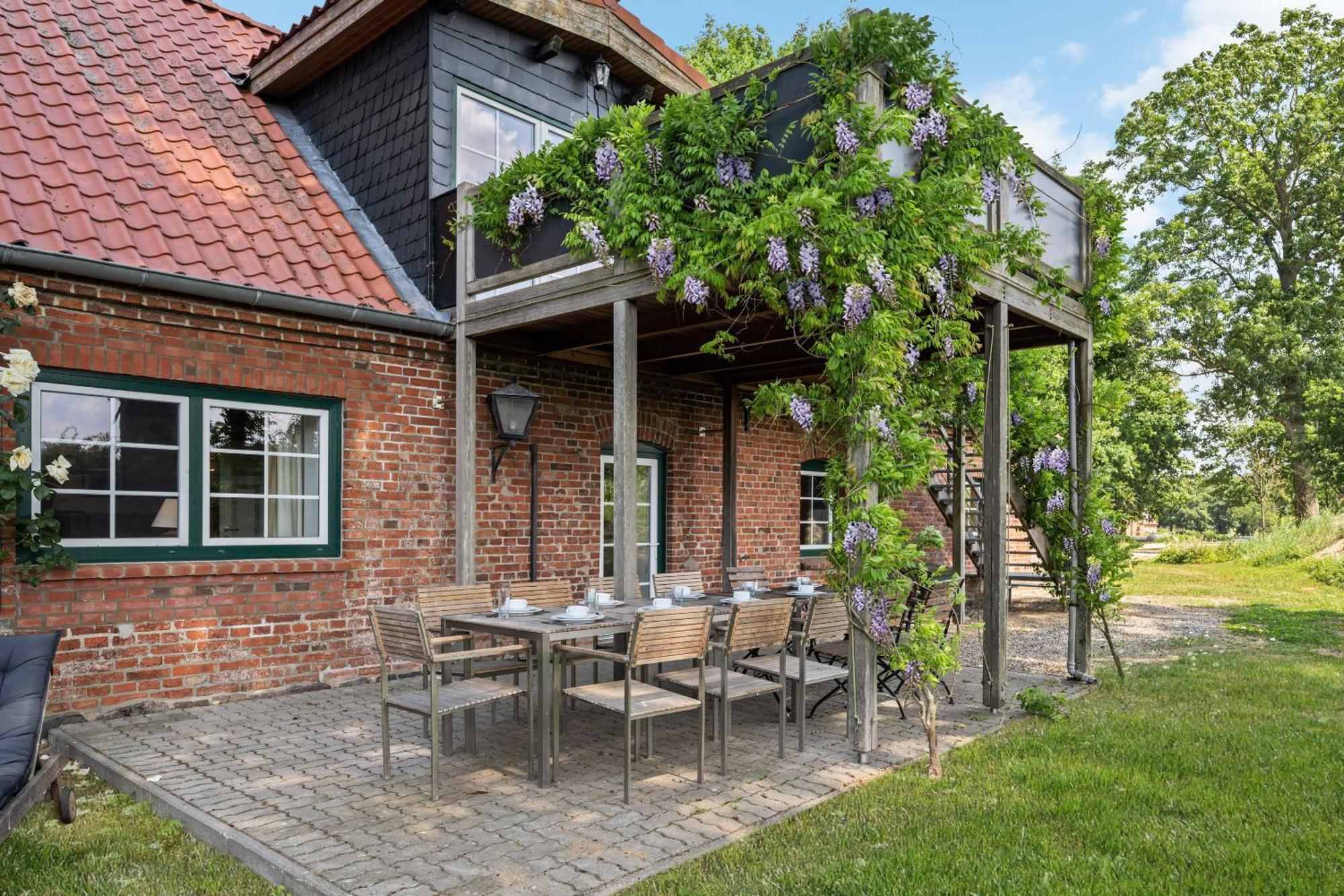 Ferienhaus "Altes Backhaus" - Gut Kletkamp Buitenkant foto